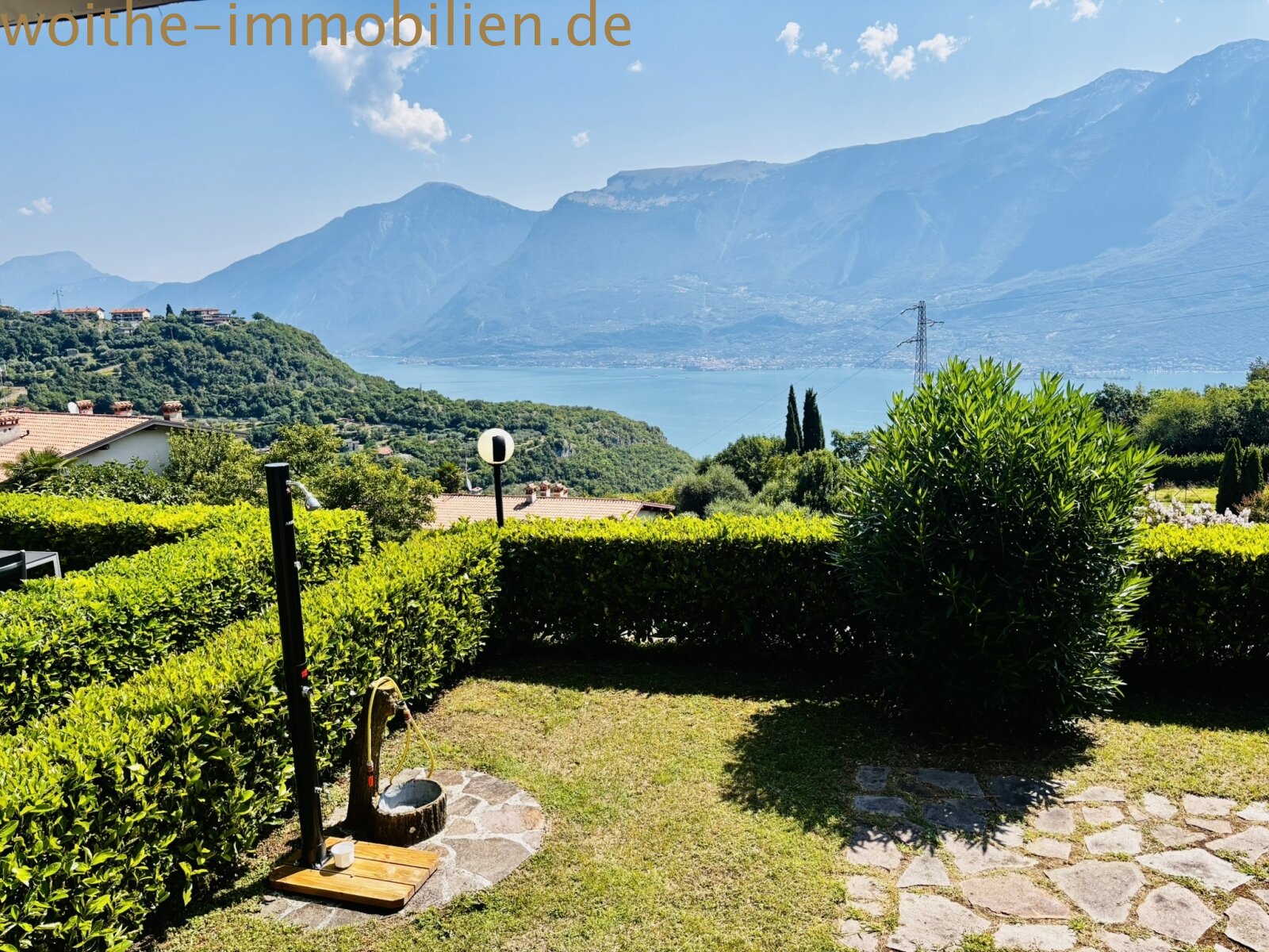 Gardasee - Appartement mit Garten und Seeblick Gardasee - Appartement mit Garten und Seeblick